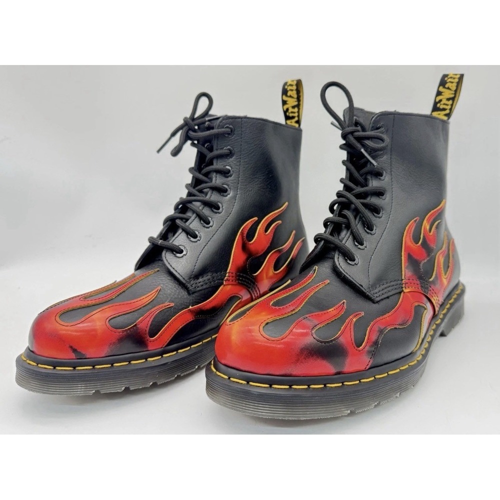 Dr. Doc Martens 1460 Pascal Flame Arcadia 8 Eye Boots Men's 6 Women's 7 Shoes